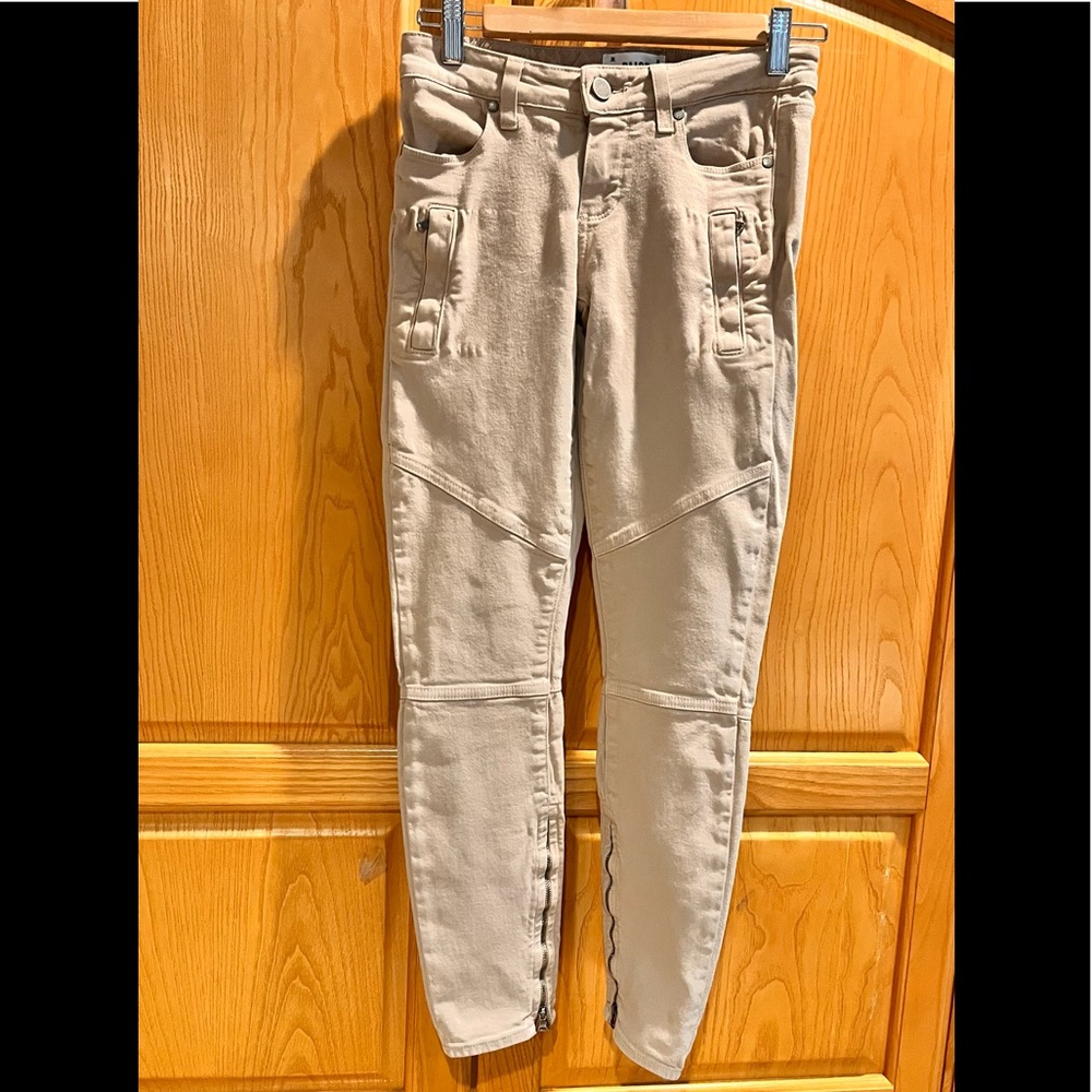 PAIGE Marley Beige Khaki Pants Size 25